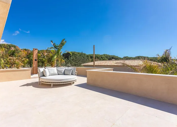 Villa 400m² Vue Proche Centre *