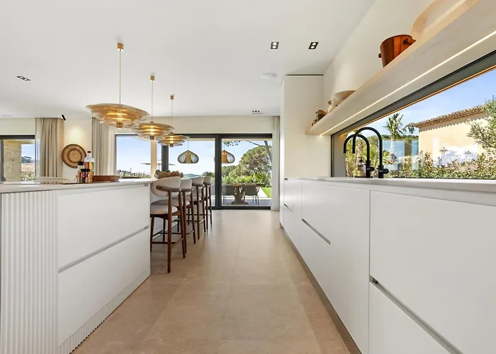 Villa 400m² Vue Proche Centre