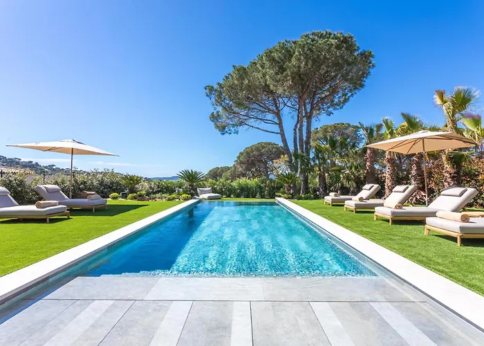 Villa 400m² Vue Proche Centre *