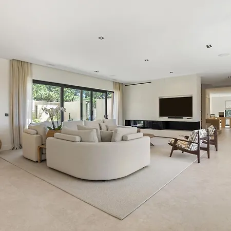 Villa 400m² Vue Proche Centre