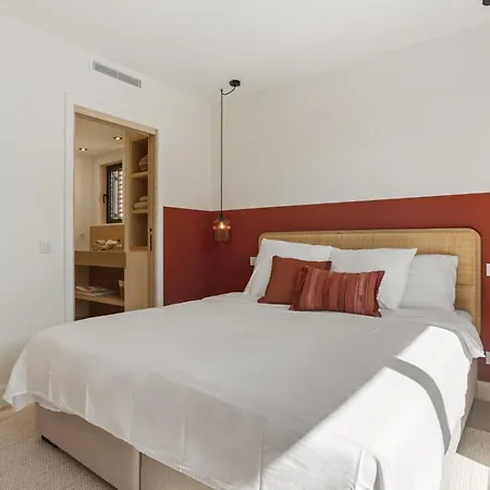 Villa 400m² Vue Proche Centre *