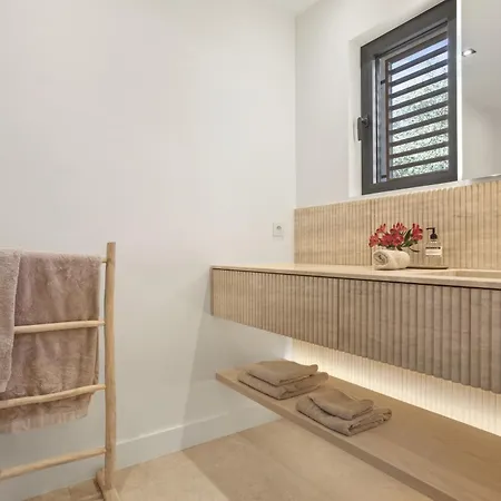 Villa 400m² Vue Proche Centre