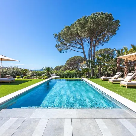 Villa 400m² Vue Proche Centre *