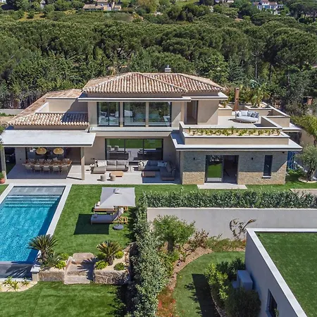 Villa 400m² Vue Proche Centre *