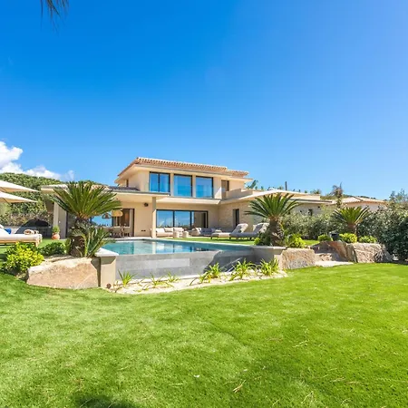 Villa 400m² Vue Proche Centre *