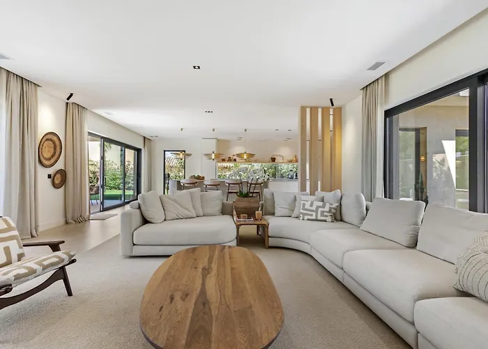 400m² Vue Proche Centre Villa