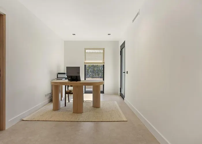 400m² Vue Proche Centre Villa